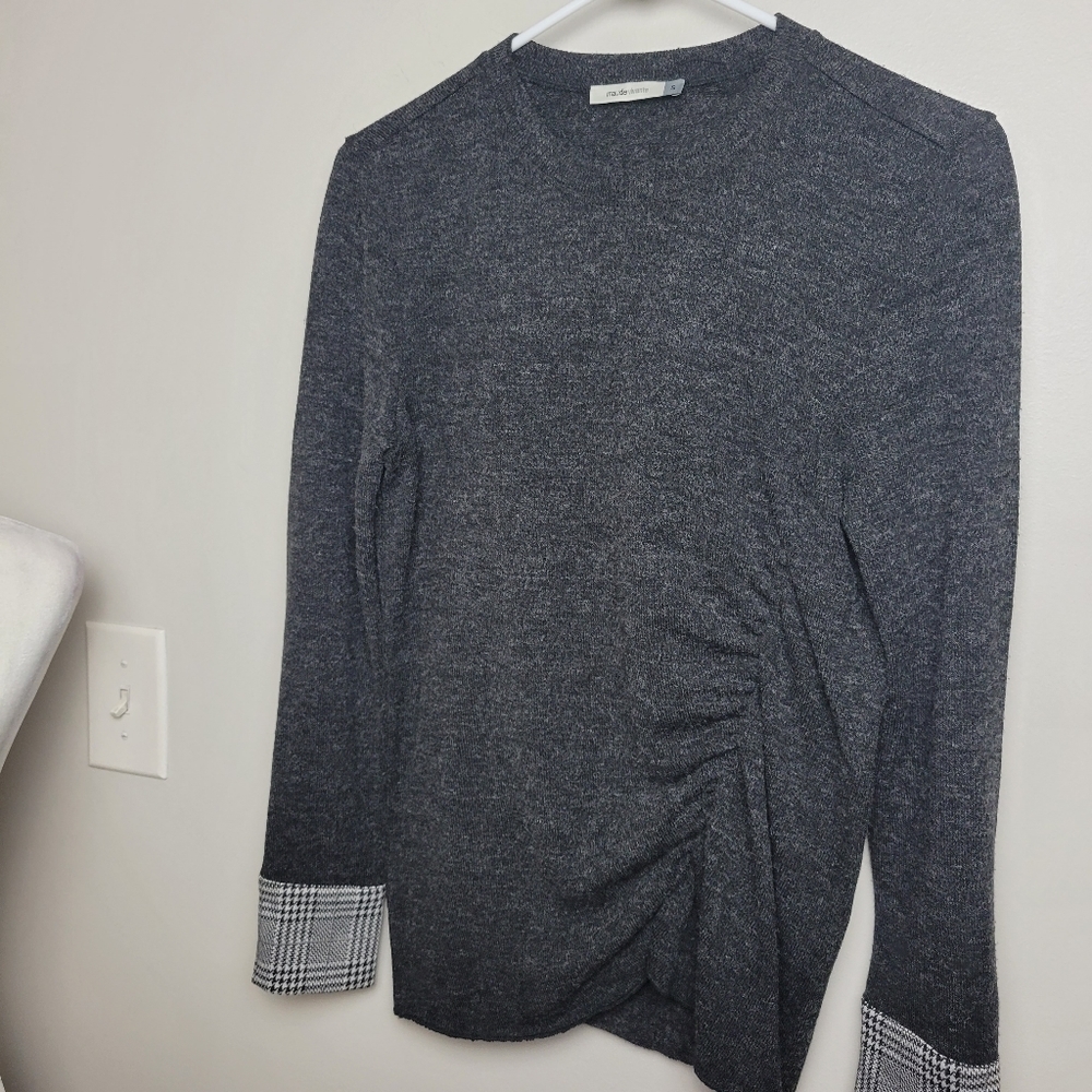 Maude Vivante Small Sweater Gray With Plaid Cuffs. - Picture 3 of 8